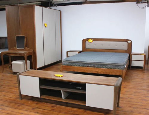 買它 華鶴家具下線產(chǎn)品工廠展廳裝修升級啦 多款實(shí)木家具低價(jià)來襲